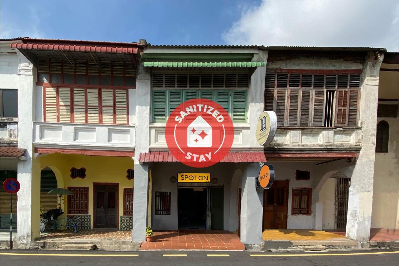 Spot On 90283 Twenty Seven Muntri Hotel Tanjung Bungah  Ngoại thất bức ảnh